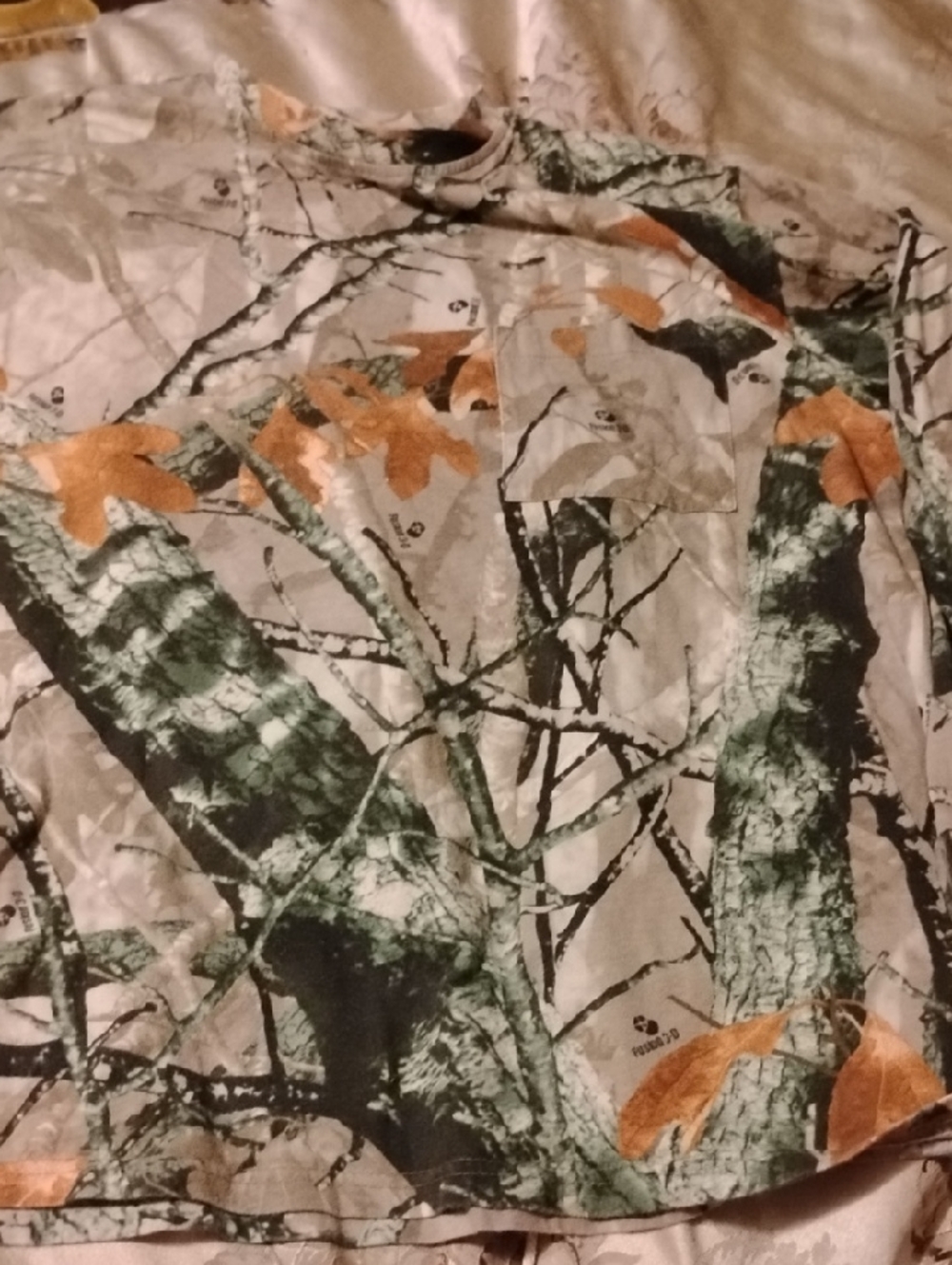 Men's Camo L Long Sleeve Tee